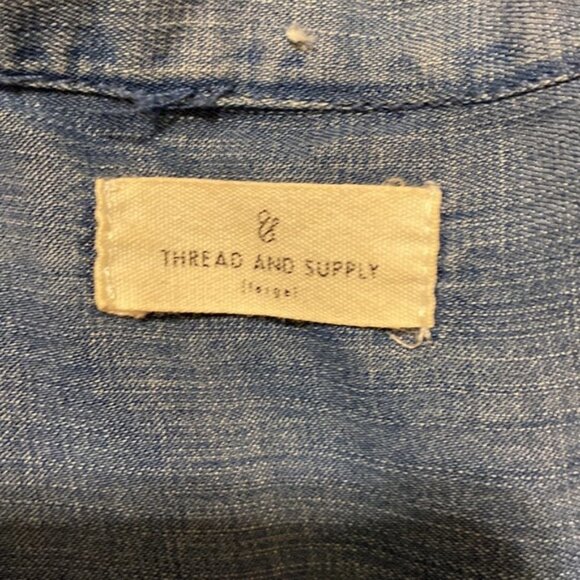 SOLD Thread and Supply Women's Full Button Up Sleeveless Cardigan Long Top (Larg - Picture 5 of 6